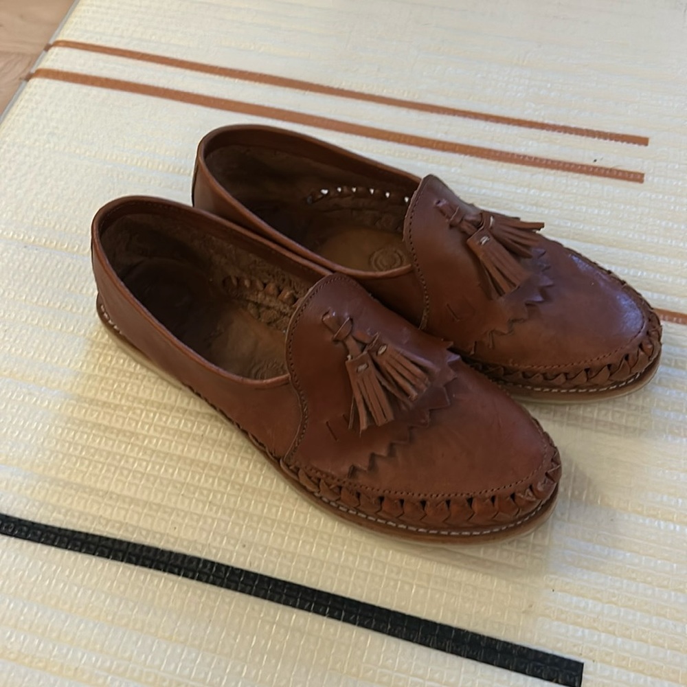 Handmade leather loafer